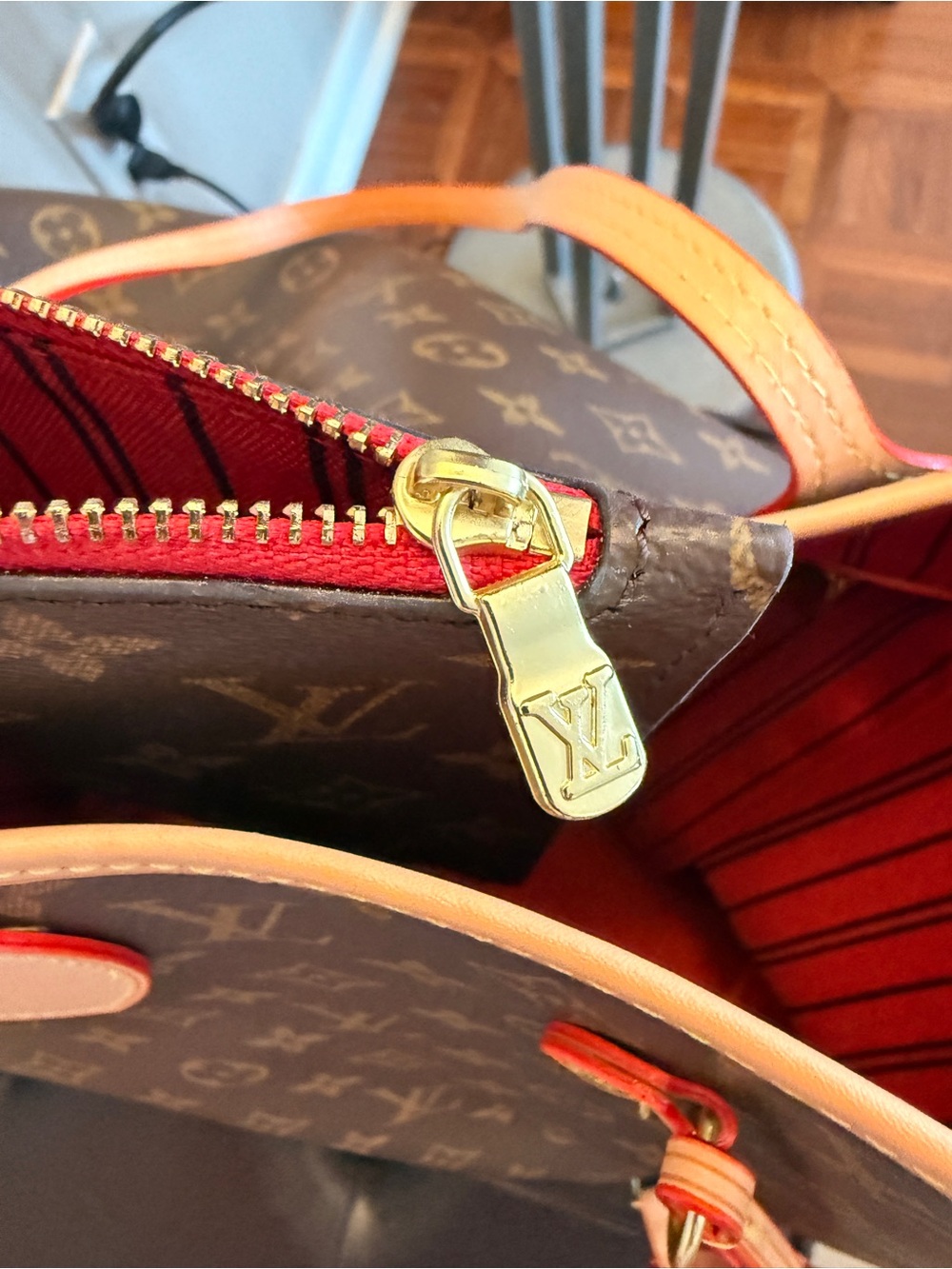Monogram Neverfull Tote Bag in Brown and Natural Vachetta - Picture 9 of 16